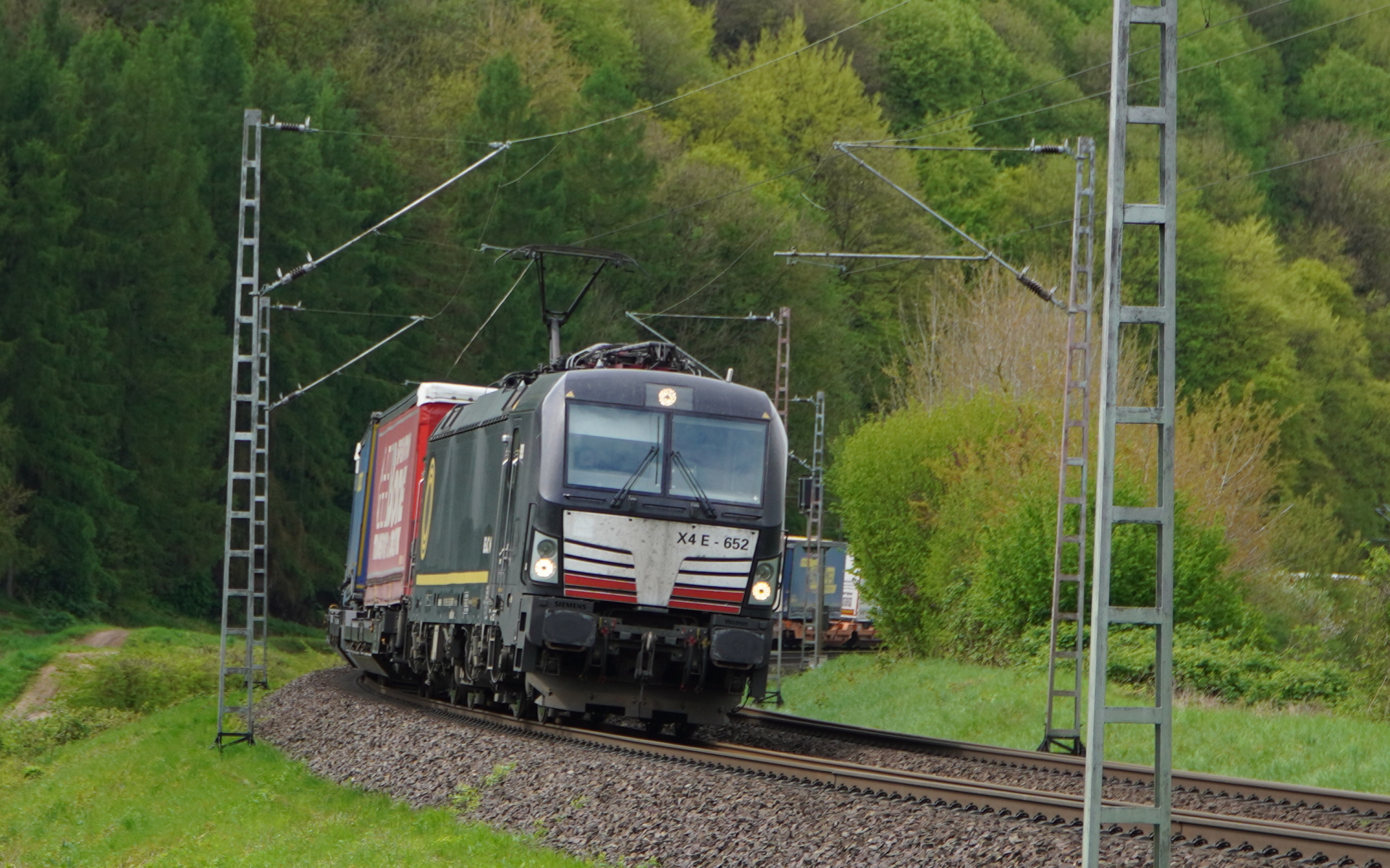 X4E – 652 im Leinetal