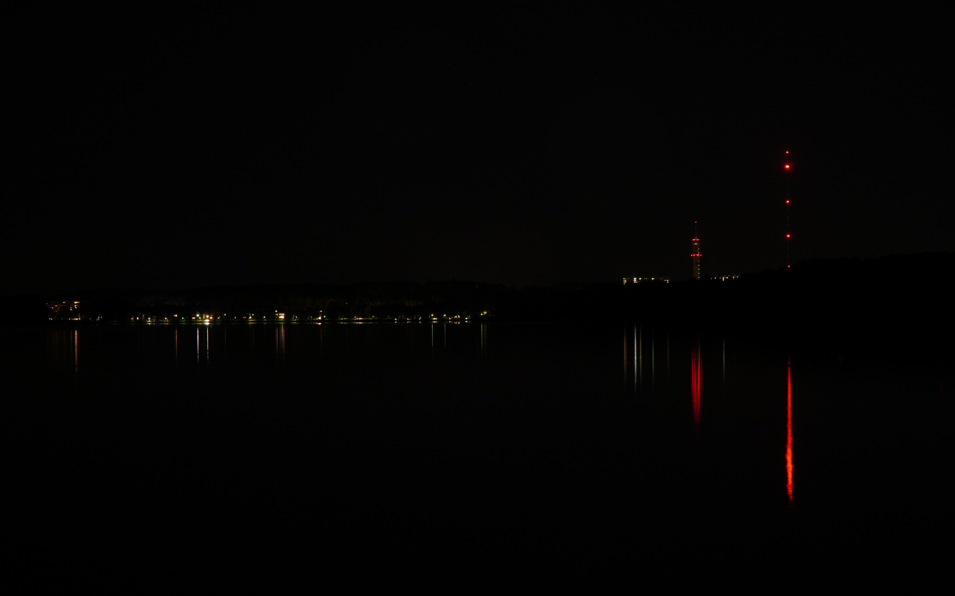 Schweriner See bei Nacht