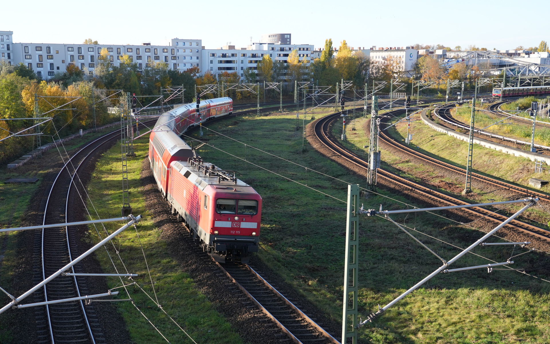 RE3 mit 112 115 auf dem Weg nach Stralsund